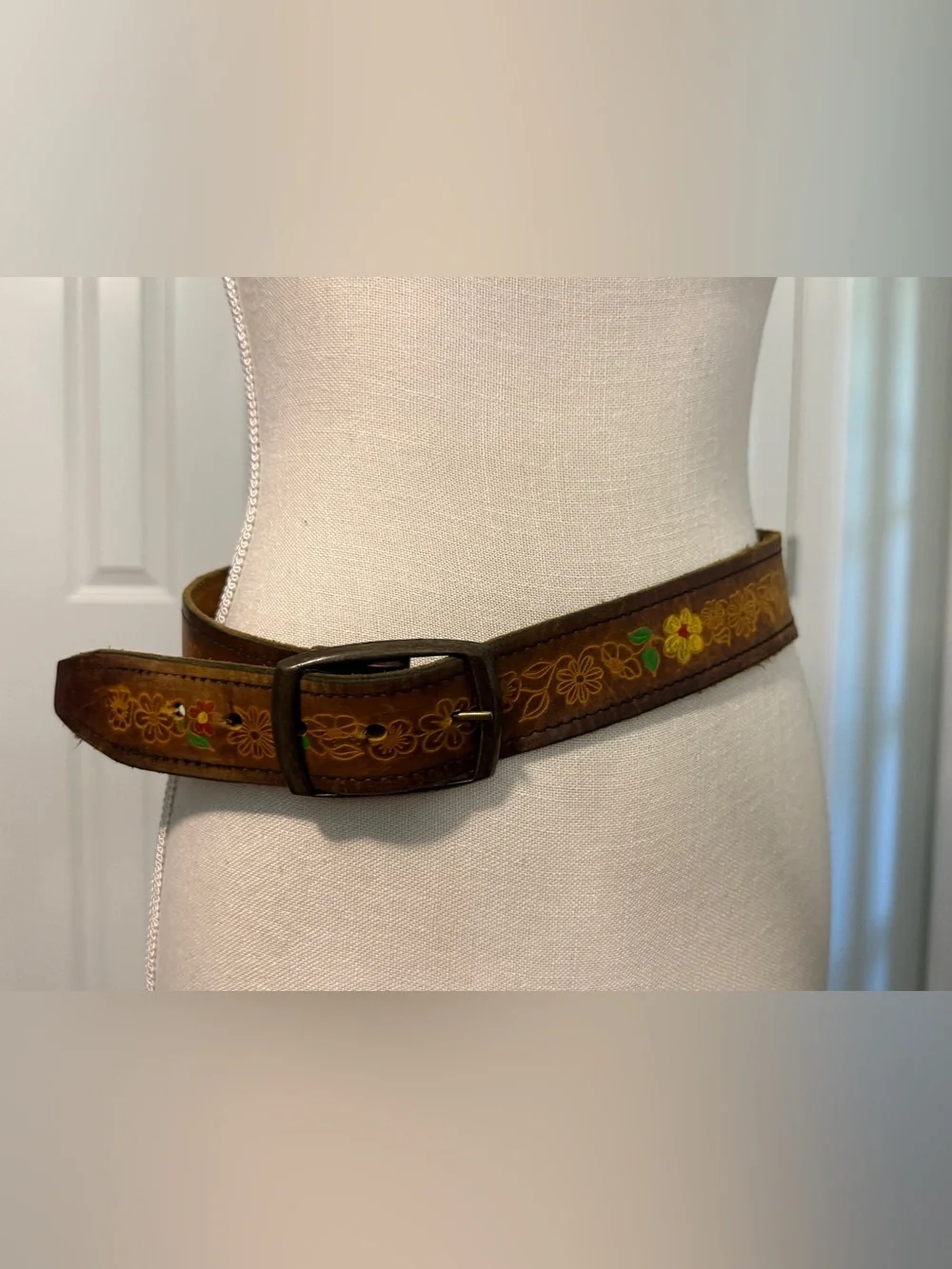 Vintage 70s Hand Tooled Leather Belt Painted Floral Flowers Boho Hippie Brown